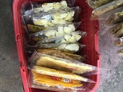 -瓦洛洛传统市场