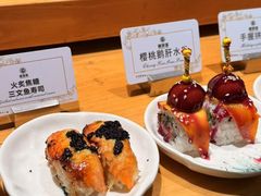 -雍容荟活帝王蟹活龙虾自助(苏宁旗舰店)