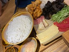 蒙自过桥米线-麦麦山云南菜(复地活力城店)