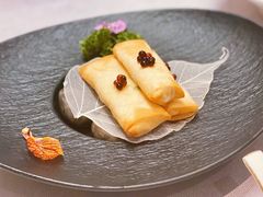 鲜虾三丝春卷-RIVIERA 松鹤楼(外滩店)