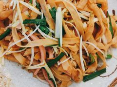 炒河粉-东江渔村·古典园林·30年粤菜老字号(太和店)