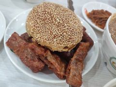 烧饼夹肉-锦馨豆汁(天坛路店)
