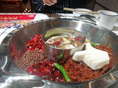 -贤合庄卤味火锅(安吉万达店)