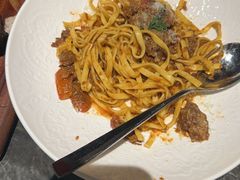 -LESCEDARS Brasserie Bistro香柏树