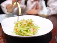 马家沟芹菜拌海米-湖畔鲁菜·二十年老字号餐厅(大明湖店)