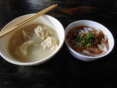 龙抄手，川北凉粉。-龙抄手(文殊坊店)