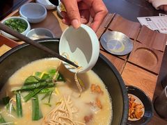 -银米·云南传统过桥米线(双廊黑金冠店)
