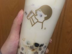 -喜茶(上海打浦桥日月光gelato lab+店)