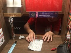 座位-一兰拉面(梅田阪急东通店)