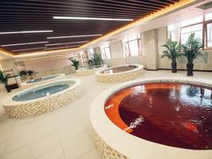 -海豚堡温泉水乐园