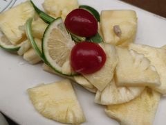 青柠檬拌鲜菠萝-云海肴汽锅鸡·云南小炒(曲江大悦城店)