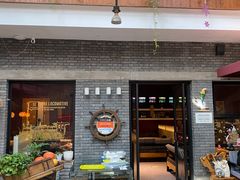 门面-苹果树下艺术餐厅(宋庄店)