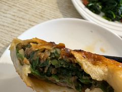猪肉韭菜馅饼-老北京馅饼粥(西单店)