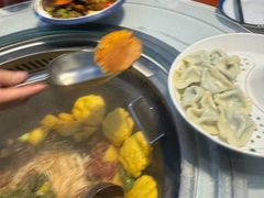 -雪乡人家东北菜·铁锅炖一切(高斯路店)