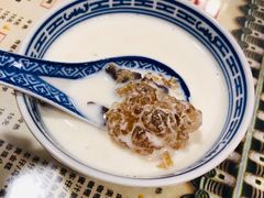 传统牛奶桃胶-双喜老铺(人民广场店)