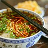 牛肉面，你值得去排队吃的美味！
