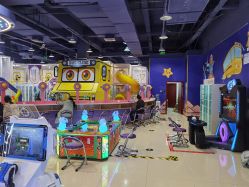 点击看大图 -开心巴士(世纪东方商业广场店)