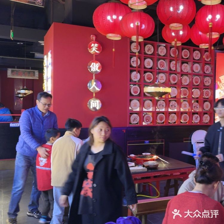 特别推荐大宝剑牛肉，蒜香牛肉粒，黑胡椒牛肉粒