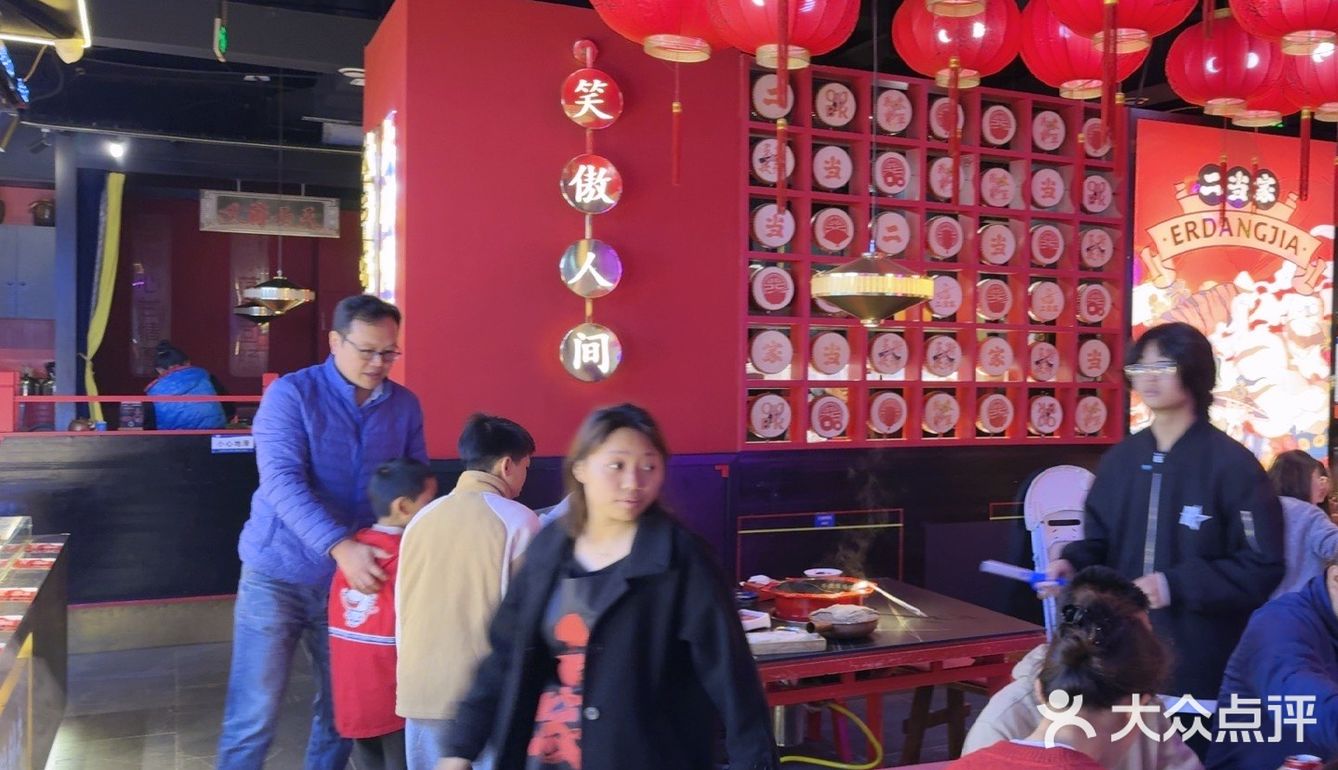 特别推荐大宝剑牛肉，蒜香牛肉粒，黑胡椒牛肉粒