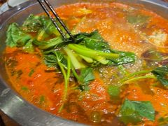 -野山舂·贵州现舂酸汤牛肉(鸿通城店)