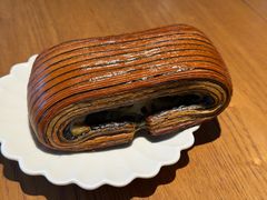 -VERIE BAKEHOUSE