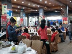 大堂-鹏城人家海鲜酒家·23年老字号(较场尾店)