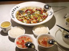 -江渔儿酸菜鱼(奥园广场金发购物中心店)