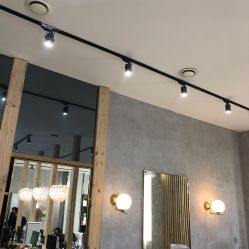 -HAIR HERE造型