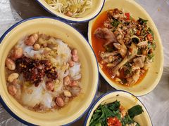 刮凉粉-东排食堂长沙小吃大排档(五一广场店)