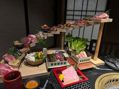 -山川小町·极番烧肉(新地假日广场店)