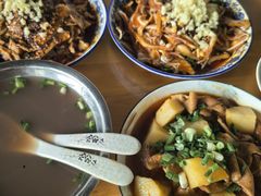 -赵姐猪耳朵饭店