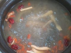 -濠轩阁特色生蚝火锅(水湾路店)