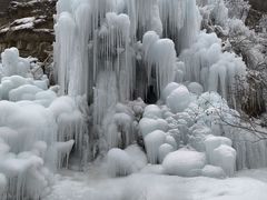 -大平台龙居瀑布旅游区