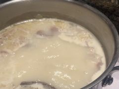 -红鼎豆捞·非遗鲍皇汤火锅(宝丰路店)