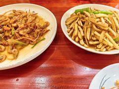 -芦茨金富饭庄·25年老字号·专做稻草鸡