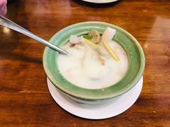 香草椰子鸡汤-荷花泰菜(东方新天地店)