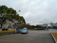 -上海第二工业大学(金海路校区)