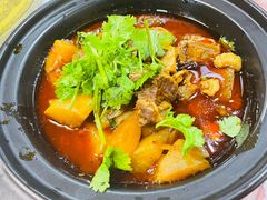 -土砂锅生态山庄·非遗砂锅雅鱼