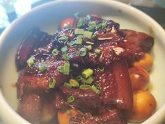 黑毛猪红烧肉-兴农记