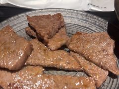 -山川小町·极番烧肉(新地假日广场店)