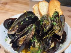 -LESCEDARS Brasserie Bistro香柏树