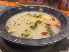 -景明轩•养生酸汤鱼火锅 云贵鲜菌 现舂野果酸汤(王寨小区店)