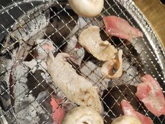 -山川小町·极番烧肉(新地假日广场店)