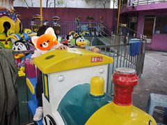 -顺德大良半月城游乐场