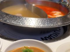 -左庭右院鲜牛肉火锅(金山万达店)