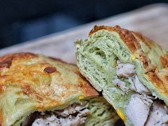 牛油果熏鸡肉包-LELECHA乐乐茶(美罗城店)