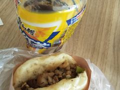 -大名府鸡蛋灌饼·叶家凉皮肉夹馍(滑翔五小区店)