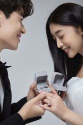 -喜爱高定婚纱摄影