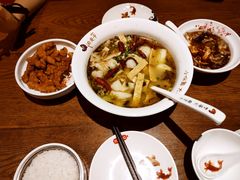 -渝是乎酸菜鱼(龙旗购物中心店)