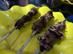 -烤肉小伙烤肉店